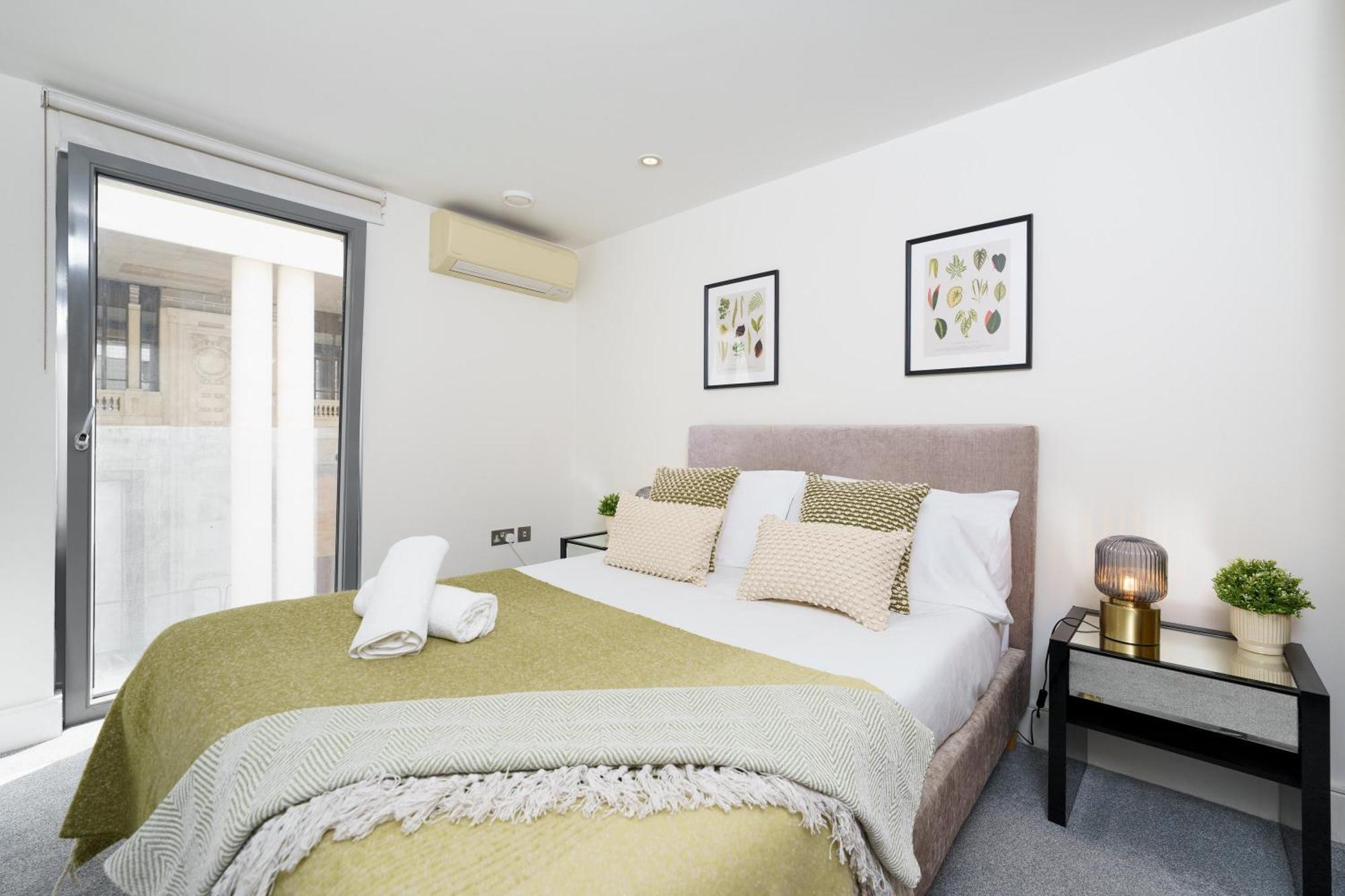Modern 3 Bed 2 Bath Apartment Hyde Park London Exterior foto